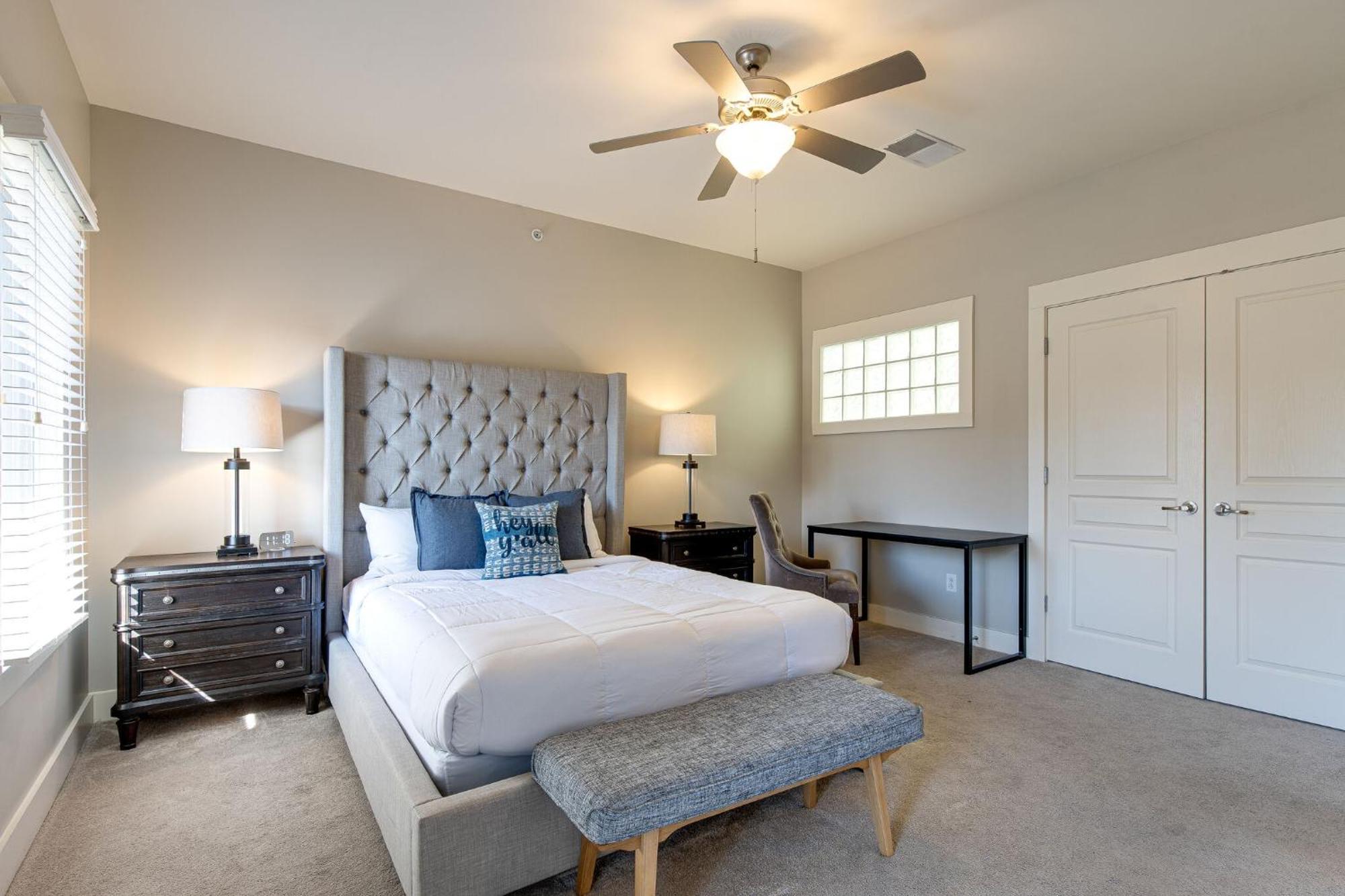 Apartamento The Celebrity - Minutes To Broadway With A Balcony Nashville Exterior foto