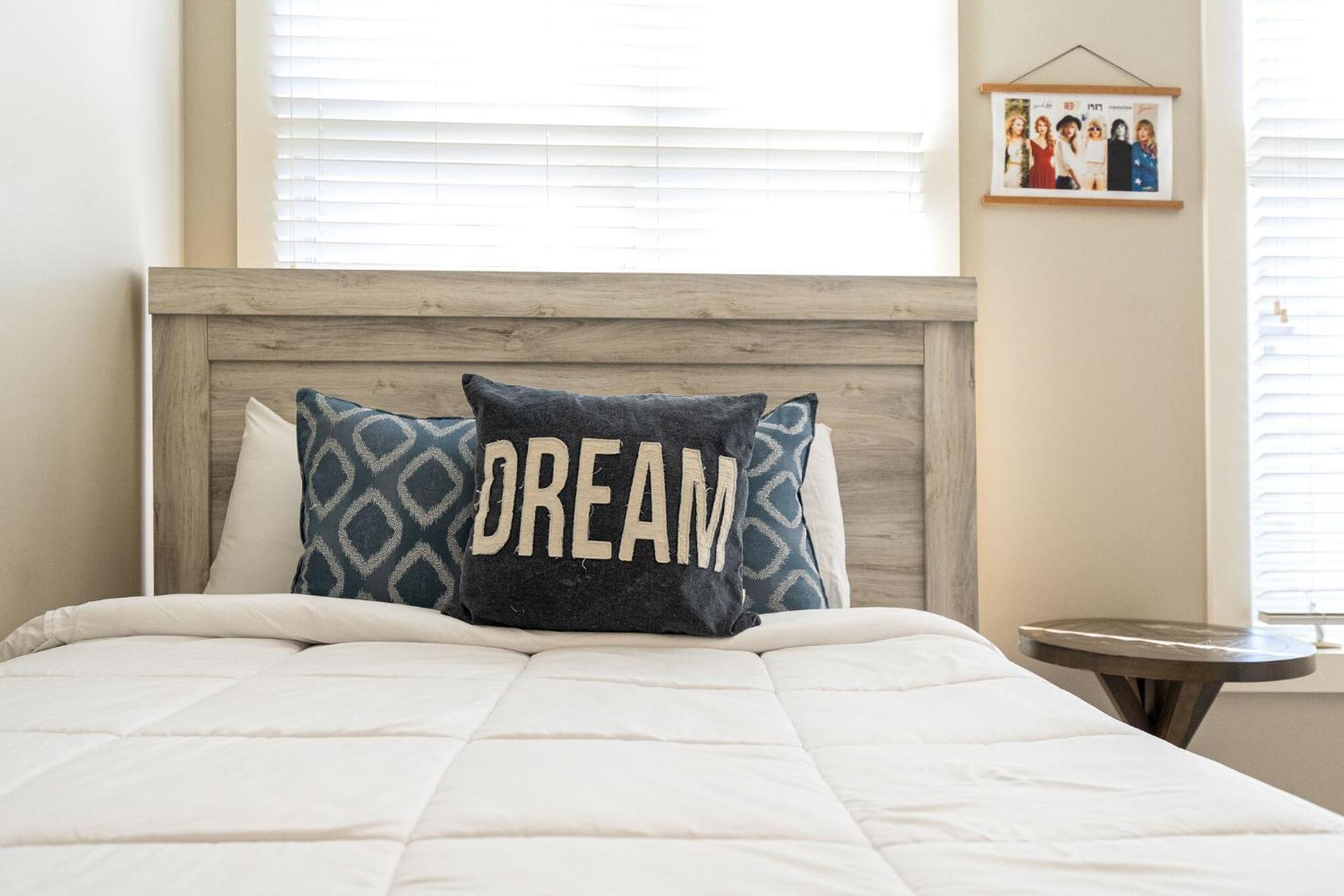 Apartamento The Celebrity - Minutes To Broadway With A Balcony Nashville Exterior foto
