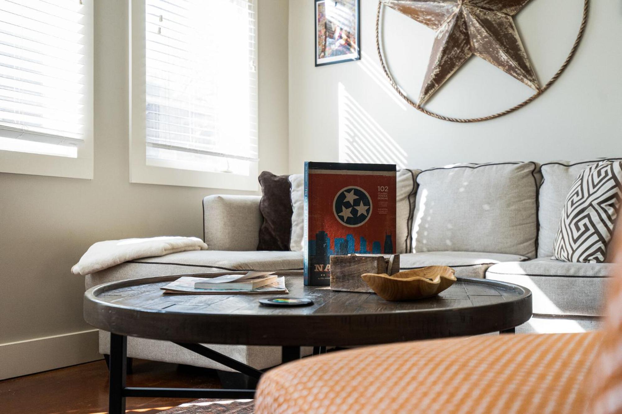 Apartamento The Celebrity - Minutes To Broadway With A Balcony Nashville Exterior foto