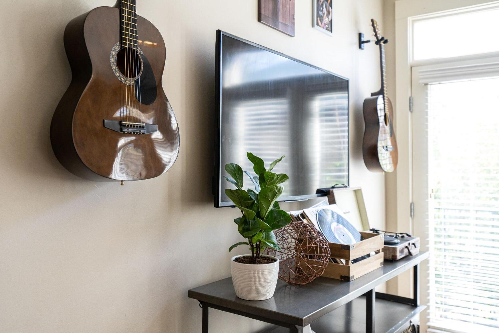 Apartamento The Celebrity - Minutes To Broadway With A Balcony Nashville Exterior foto